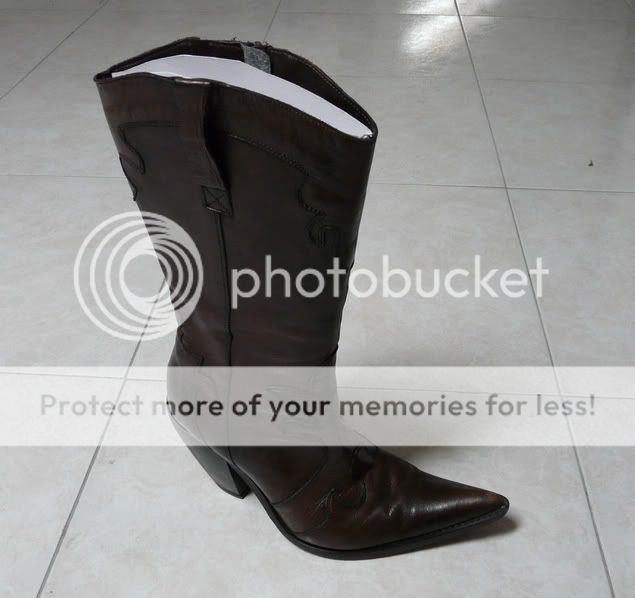 Hurdles towards men in heels...... For Everybody High Heel Place